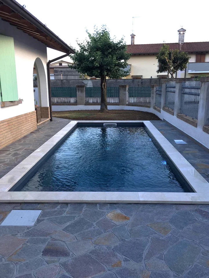 MARMI-BONAZZOLI – PORTFOLIO – Piscina-01 MARMI-BONAZZOLI - PORTFOLIO - Piscina-01